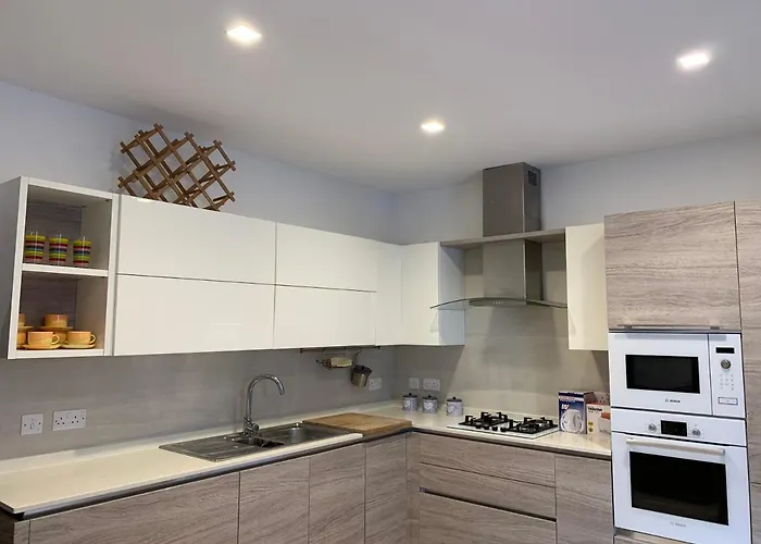 Marble Arch Apt - St Julians